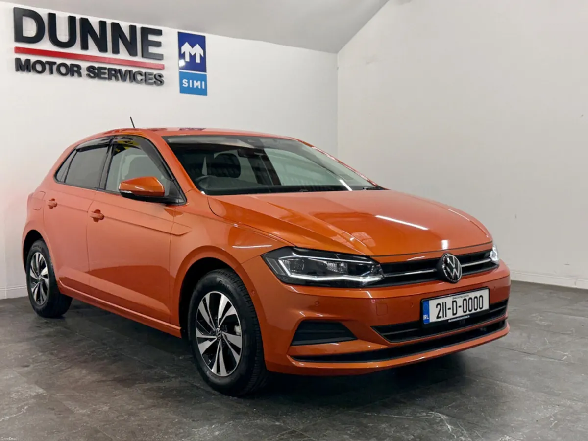 Volkswagen Polo **COMFORT-LINE**AUTO**TINY MILEAGE - Image 4