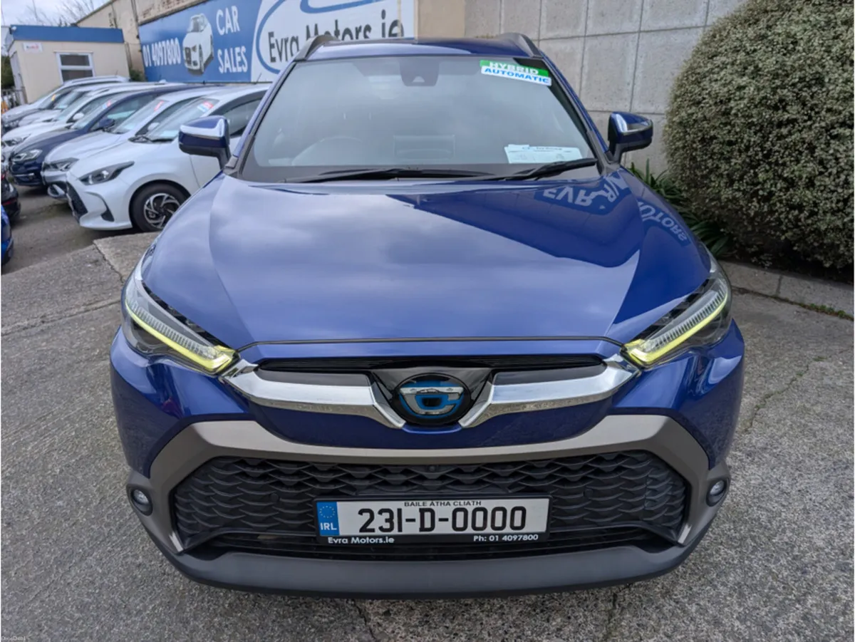 Toyota Corolla Cross Z HYBRID AUTOMATIC 1.8 PETROL - Image 2
