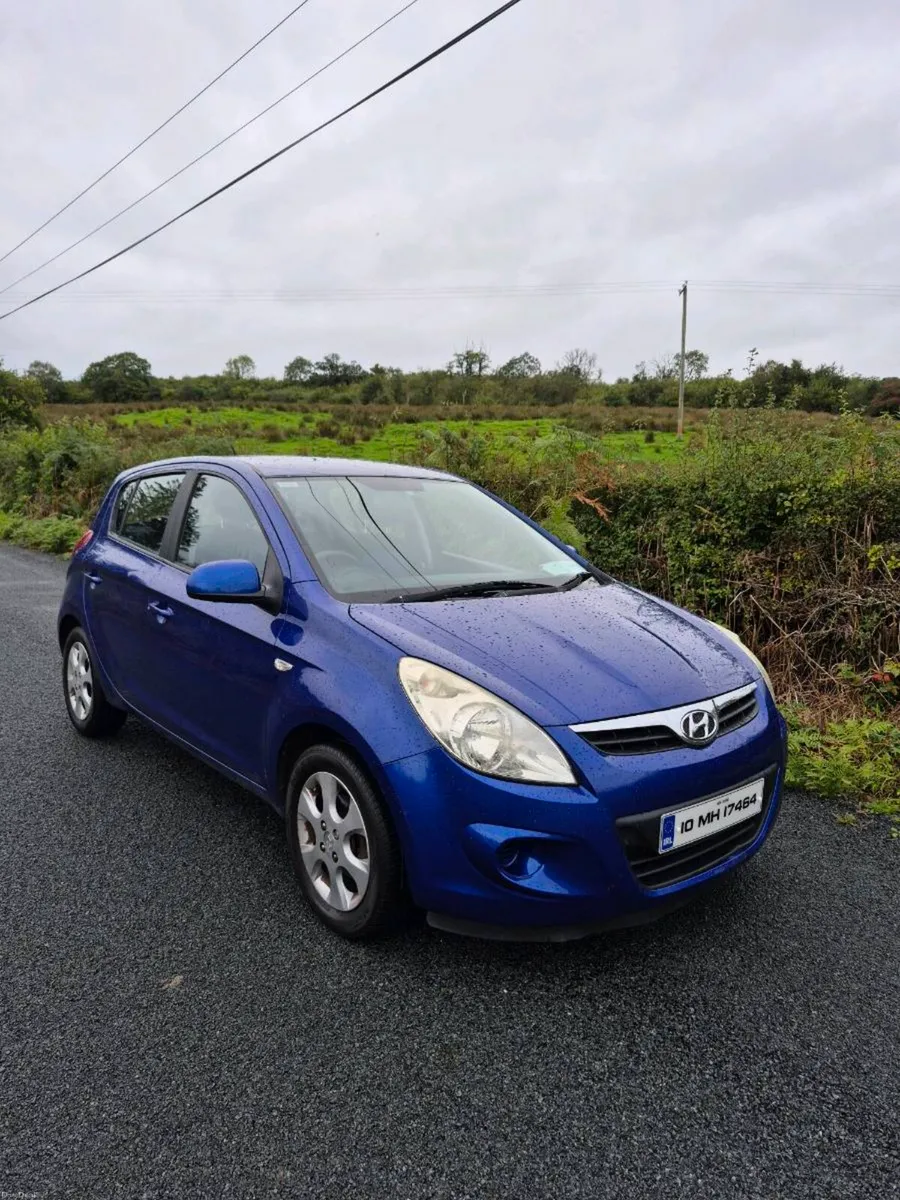 10 Hyundai I20 1.4 Petrol - Image 3