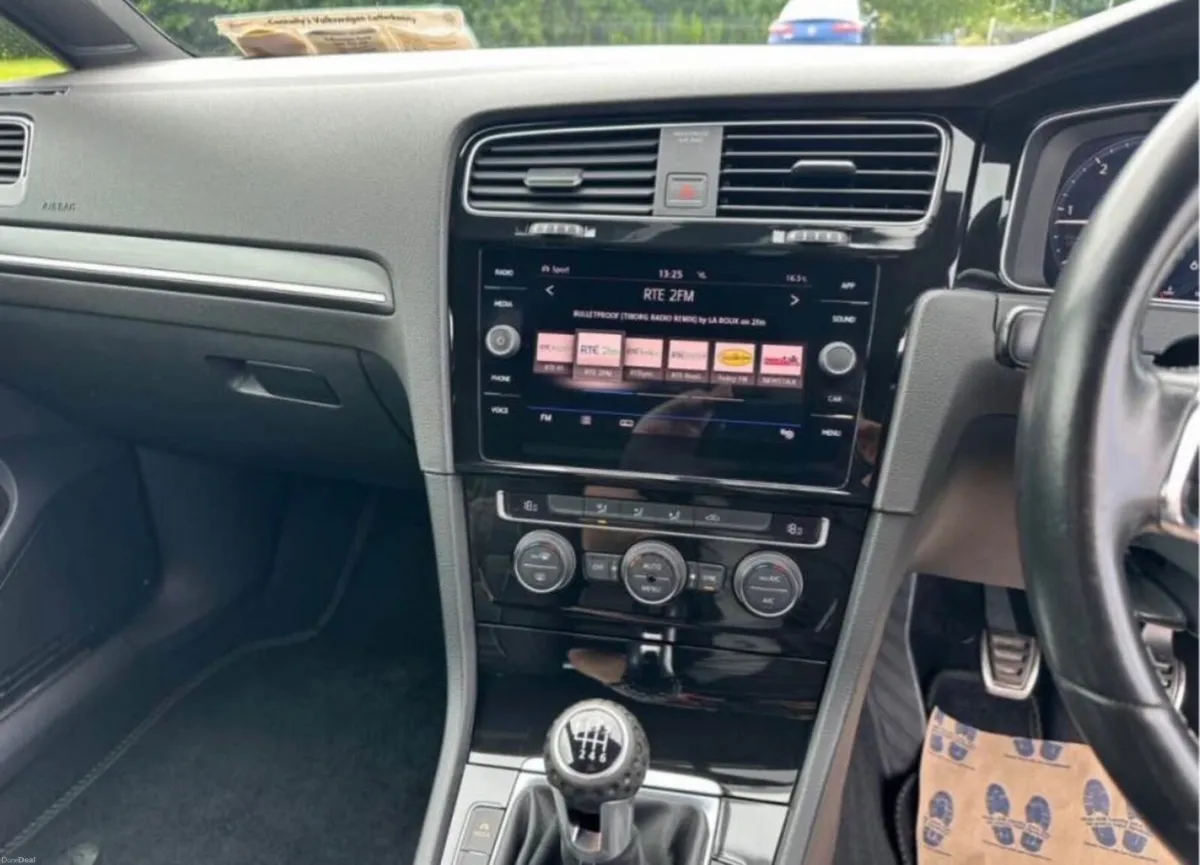Volkswagen Golf 2017 - Image 3