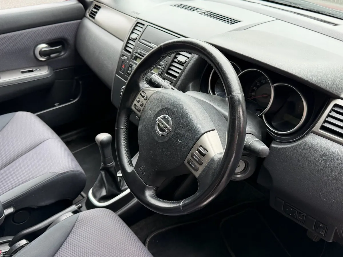 Nissan Tiida - Image 6