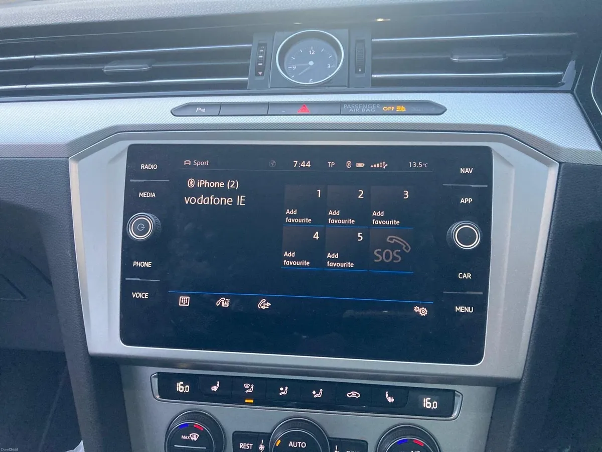 182 Volkswagen Passat - Image 6