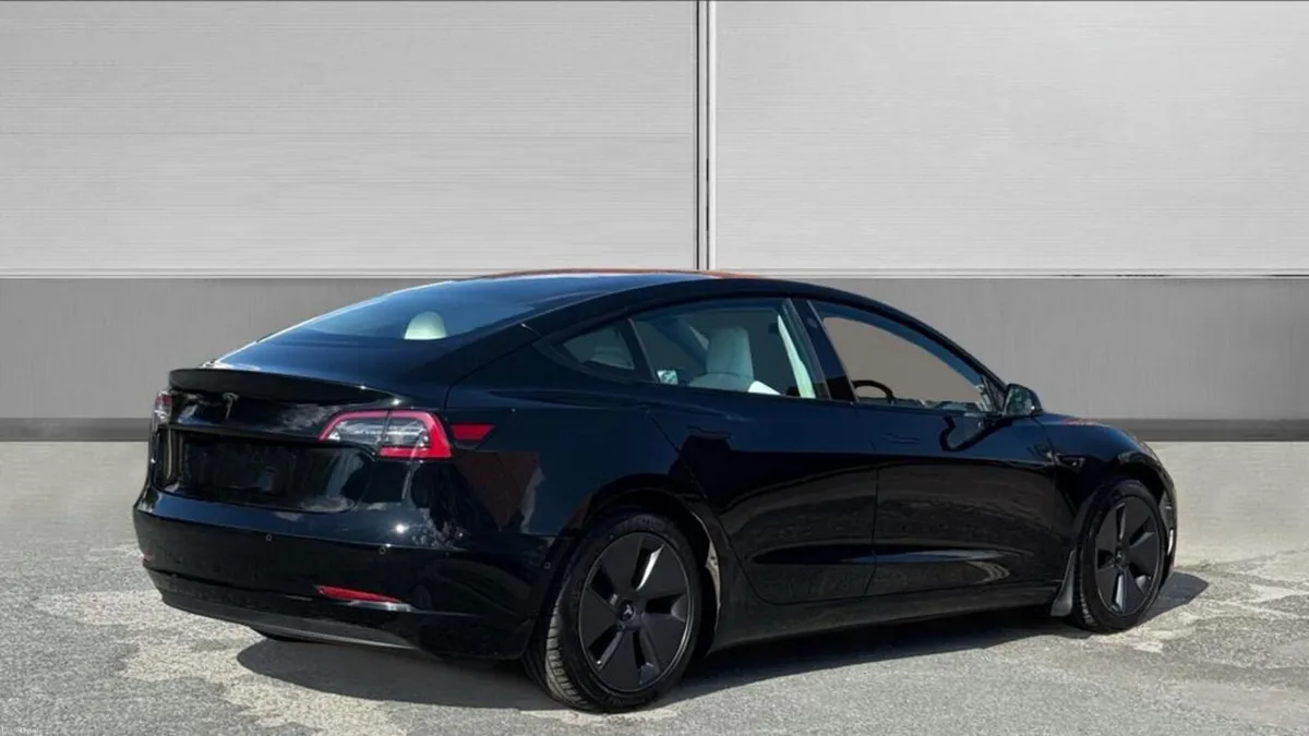 Tesla Model 3 White Interior - Image 2