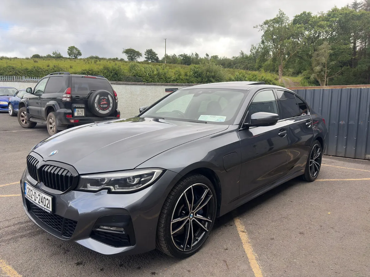 BMW 3-Series 2020 - Image 6