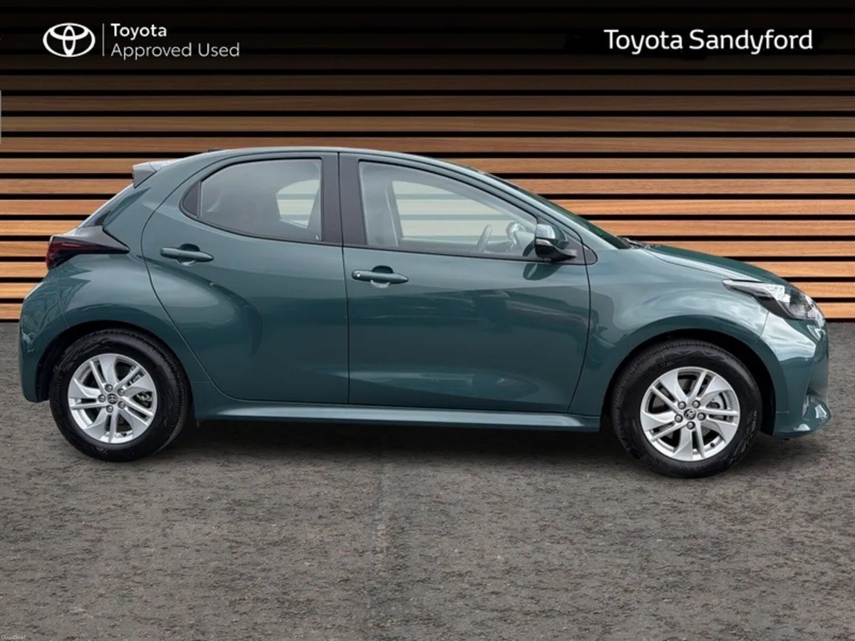 Toyota Yaris HYBRID LUNA // REAR CAMERA // TOYOTA - Image 6