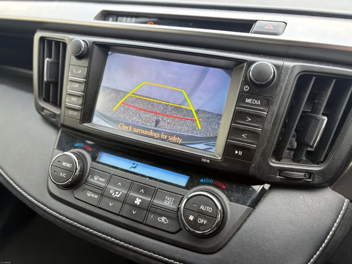 Toyota RAV4 2.0 D 143 Luna Sport - Image 3