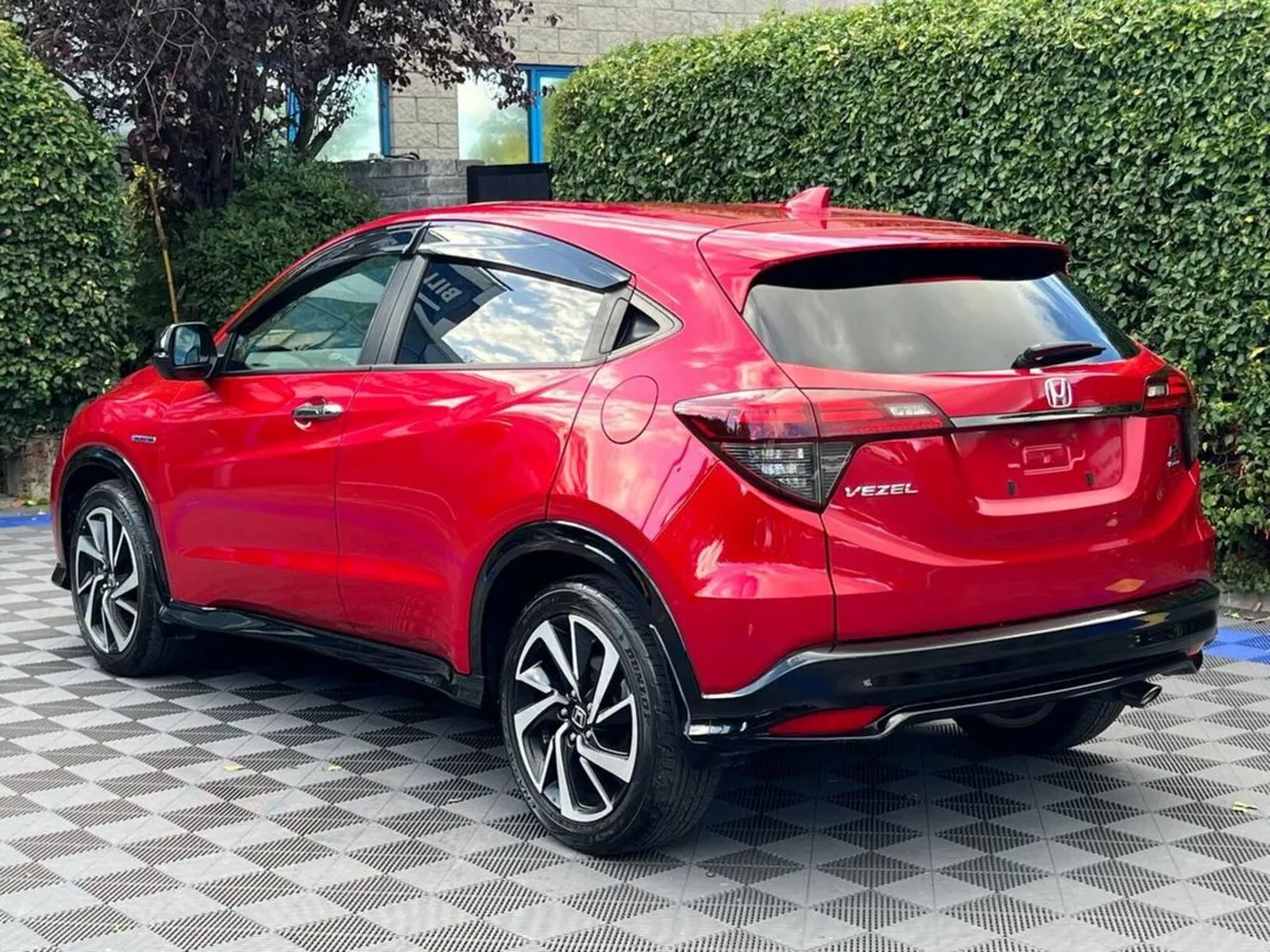 Honda Vezel RS 1.5 HYBRID AUTO // LOW MILEAGE // R - Image 5