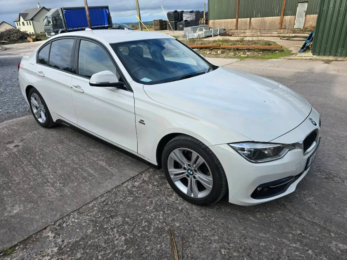 2016 BMW 318i 1.5L M SPORTS AUTOMATIC - Image 5