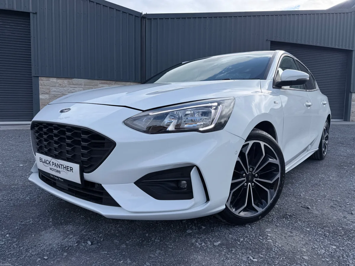 Ford Focus 221’ ST Line 1.0 EcoBoost MHEV - Image 2