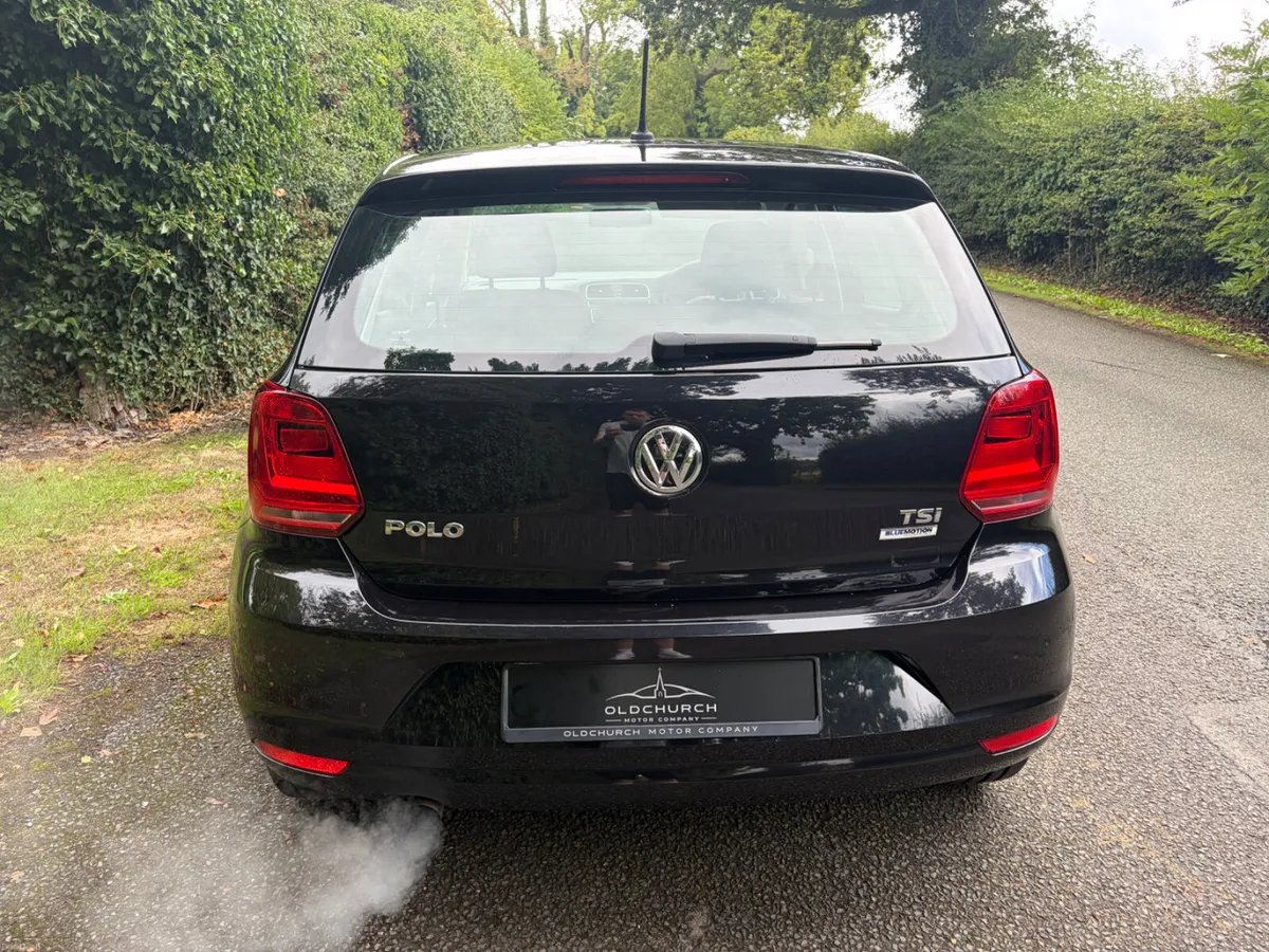 Volkswagen Polo 2017 very low mileage - Image 4