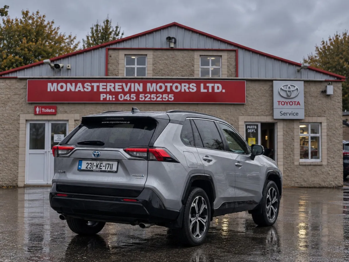 Toyota RAV4 *ORIGINAL IRISH CAR*   RAV4 PLUG-IN HY - Image 2