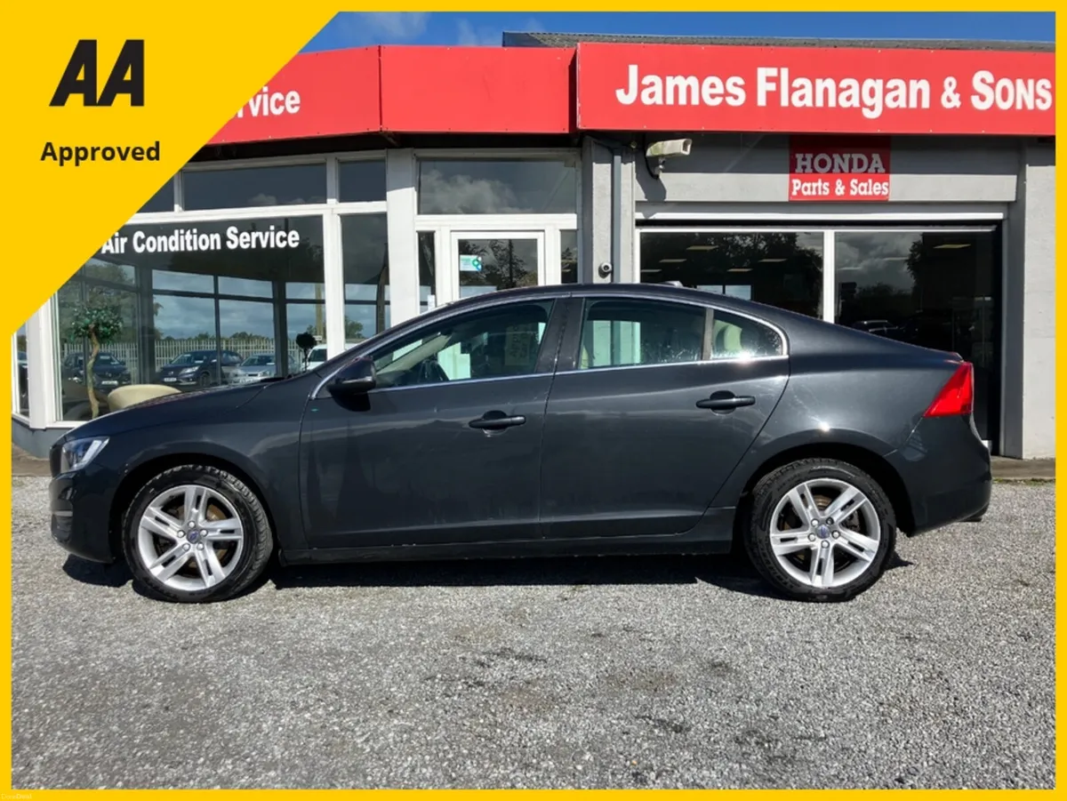 Volvo S60 D2 SE 4DR - Image 3