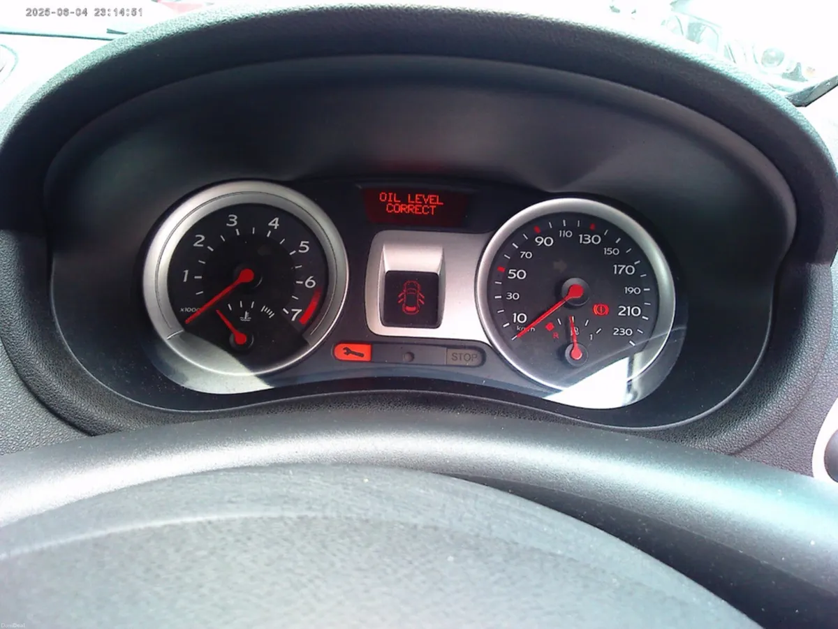 Renault Clio 3 1.2 16V DYNAMIQUE - Image 2