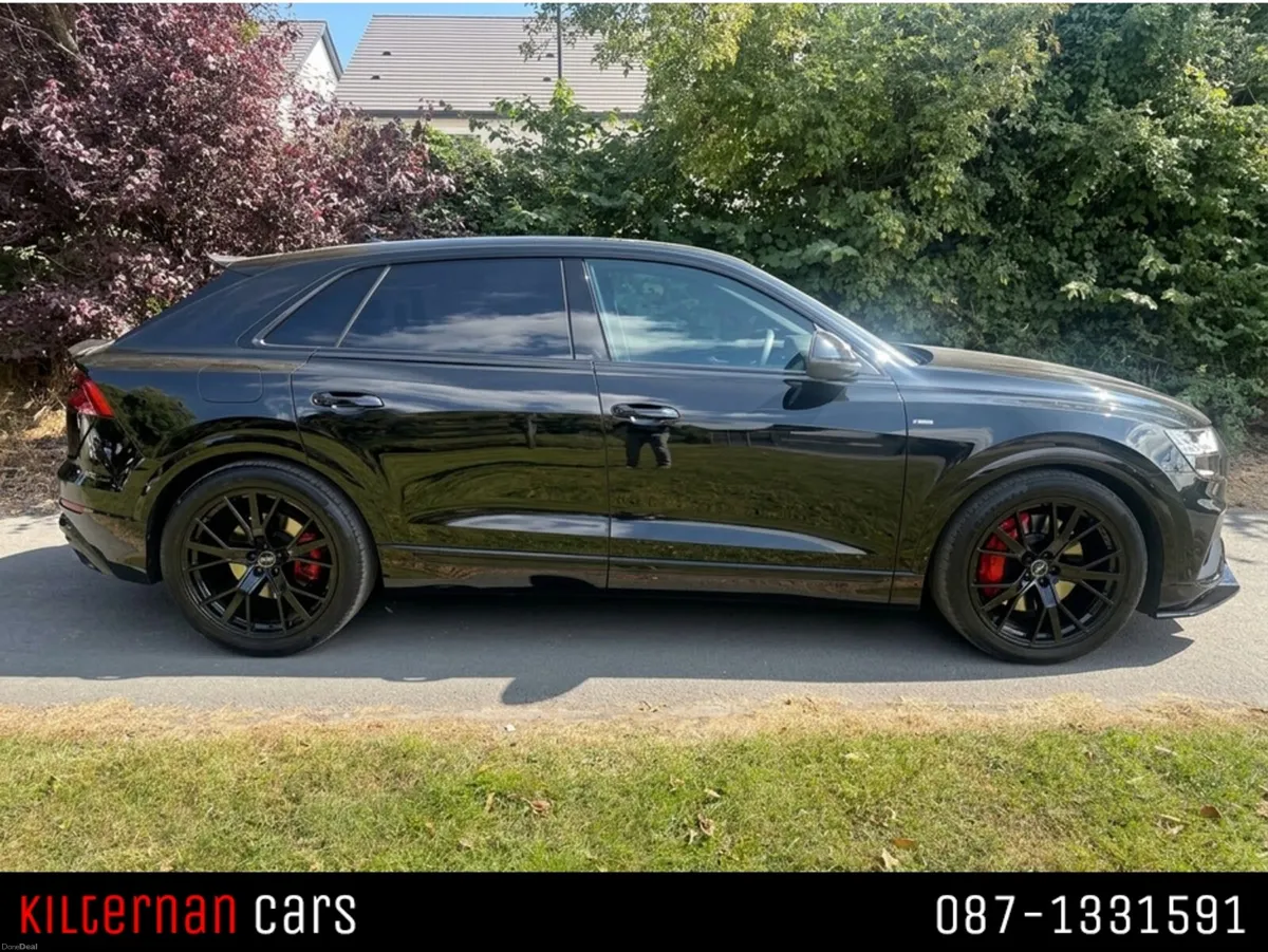 Audi Q8 3.0 TFSI BLK ED 55 381PS QTIP - Image 2