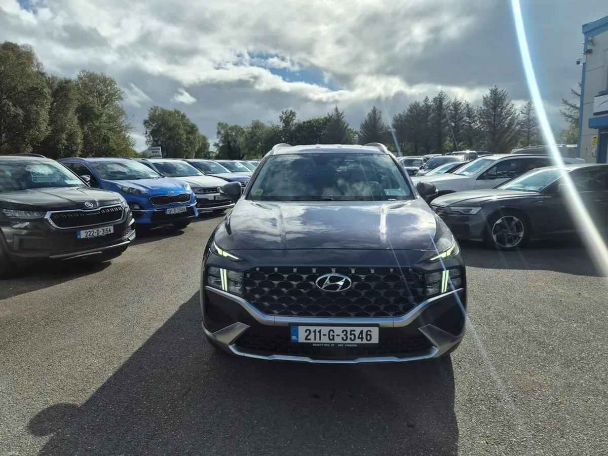 Hyundai Santa Fe Phev 5DR Auto - Image 3