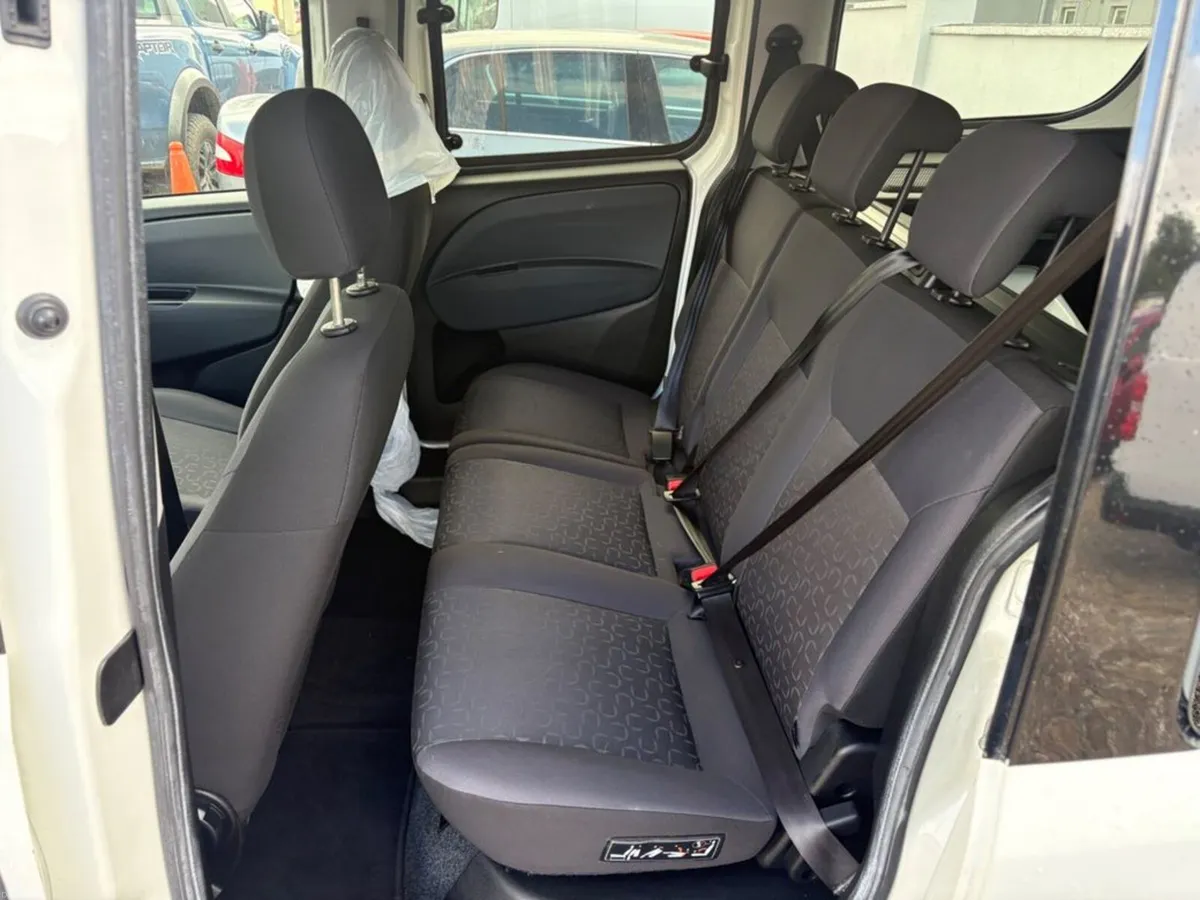 Fiat Doblo 1.6 105 LWB 5-Seat Commercial - Image 3