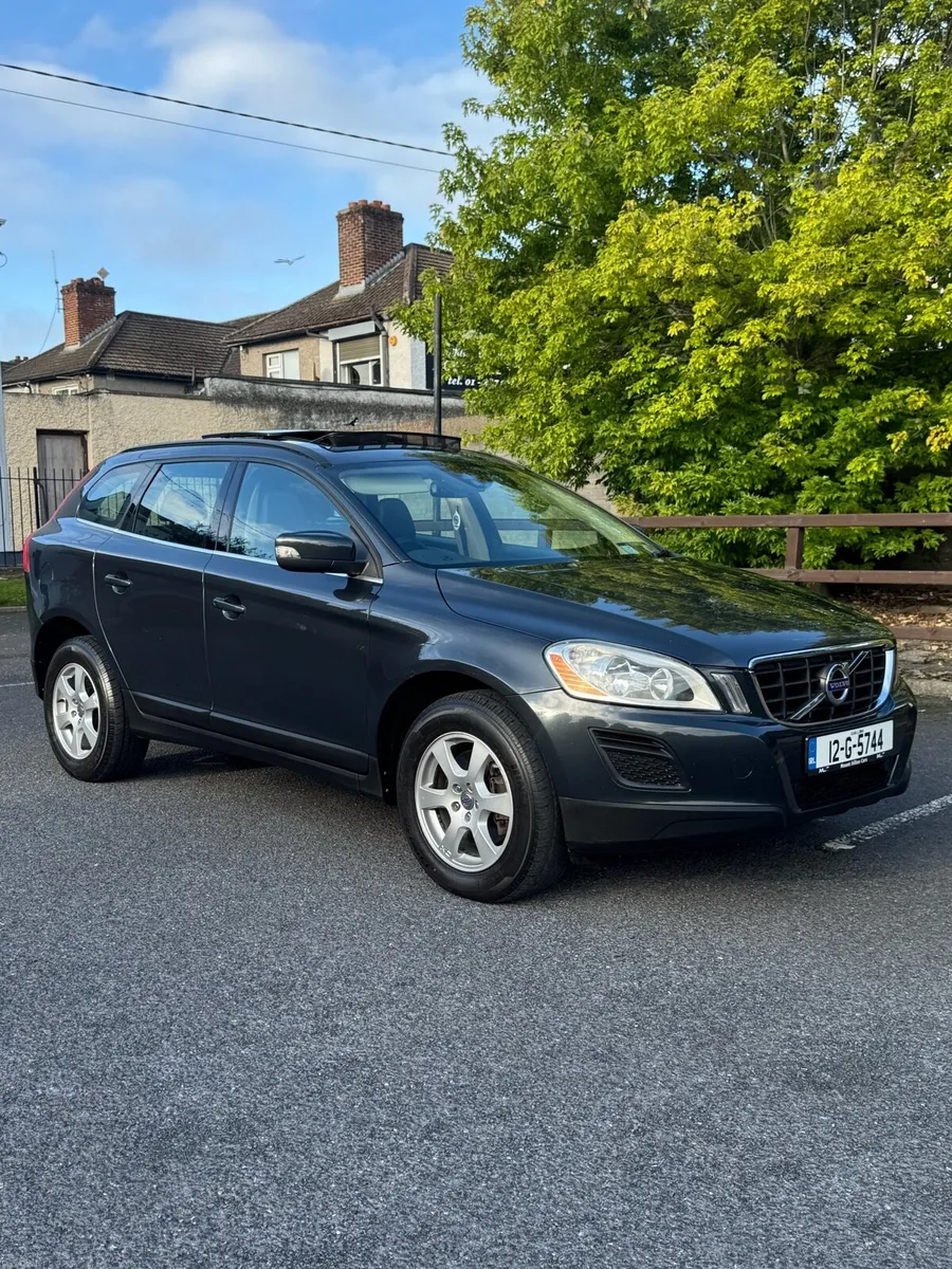 Volvo XC60 - Image 1