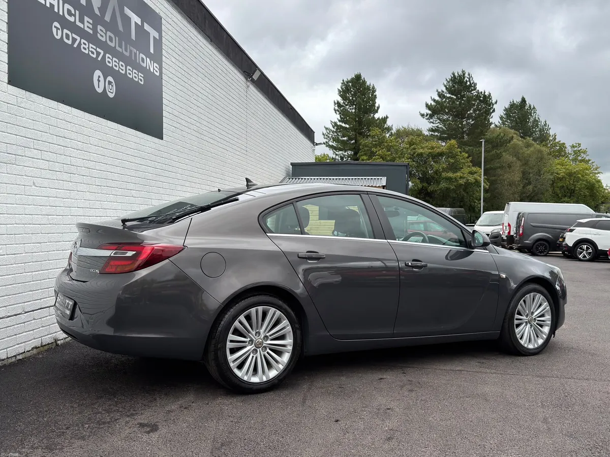 2015 Vauxhall Insignia Design Nav 2.0 CDTI 140ps - Image 6