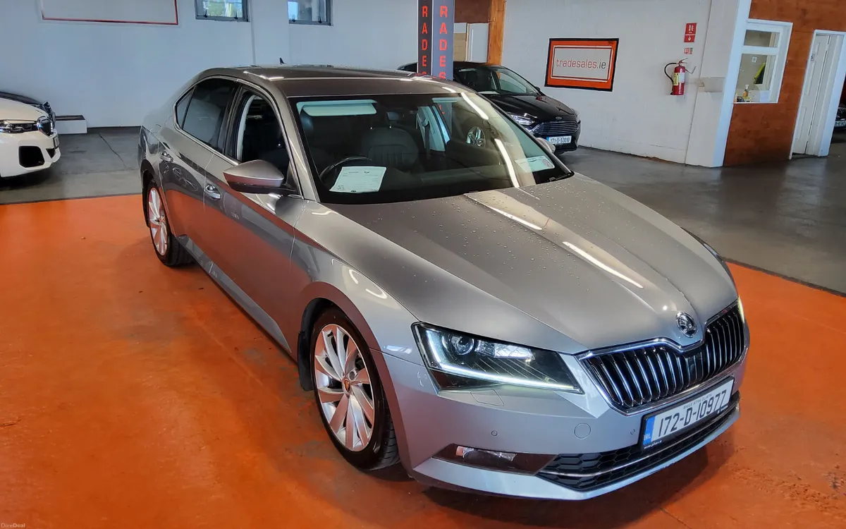 Skoda Superb 2017 - Image 1