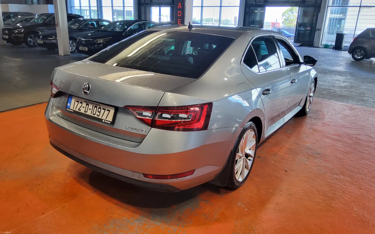 Skoda Superb 2017 - Image 3