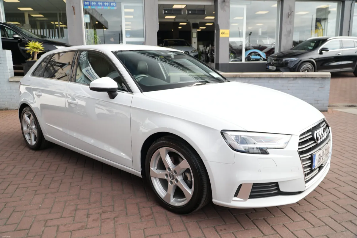 2018 AUDI A3 TFSI ONLY 28000 KMS - Image 2