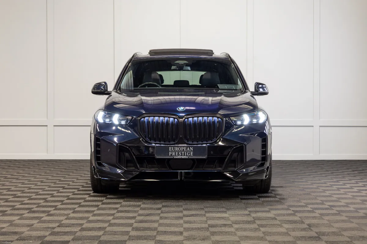 232 BMW X5 X-Drive 50e M-Sport - Image 2