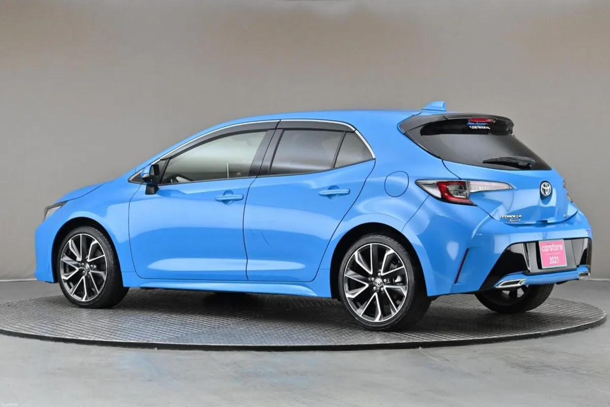 Toyota Corolla 1.8 HYBRID SPORT **DIG DASH**HUP**R - Image 6