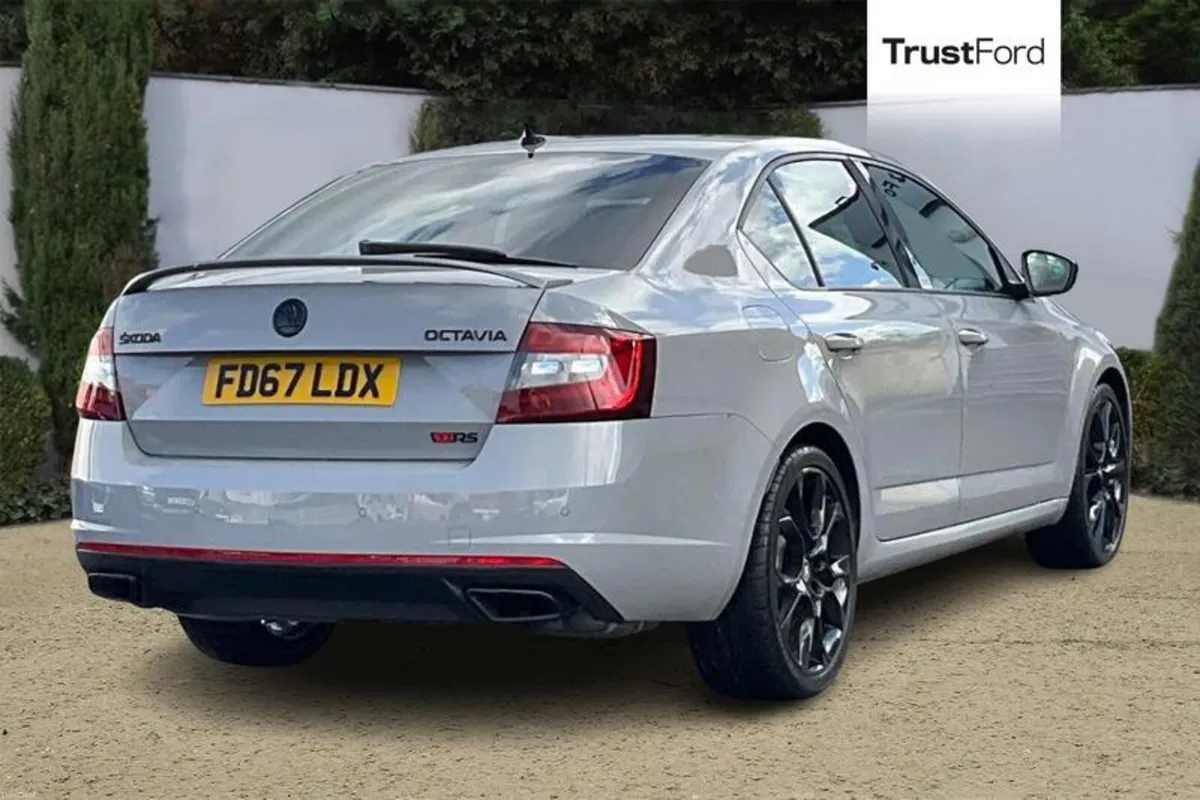 Skoda Octavia 2.0 TSI 245 vRS 5dr - Image 4