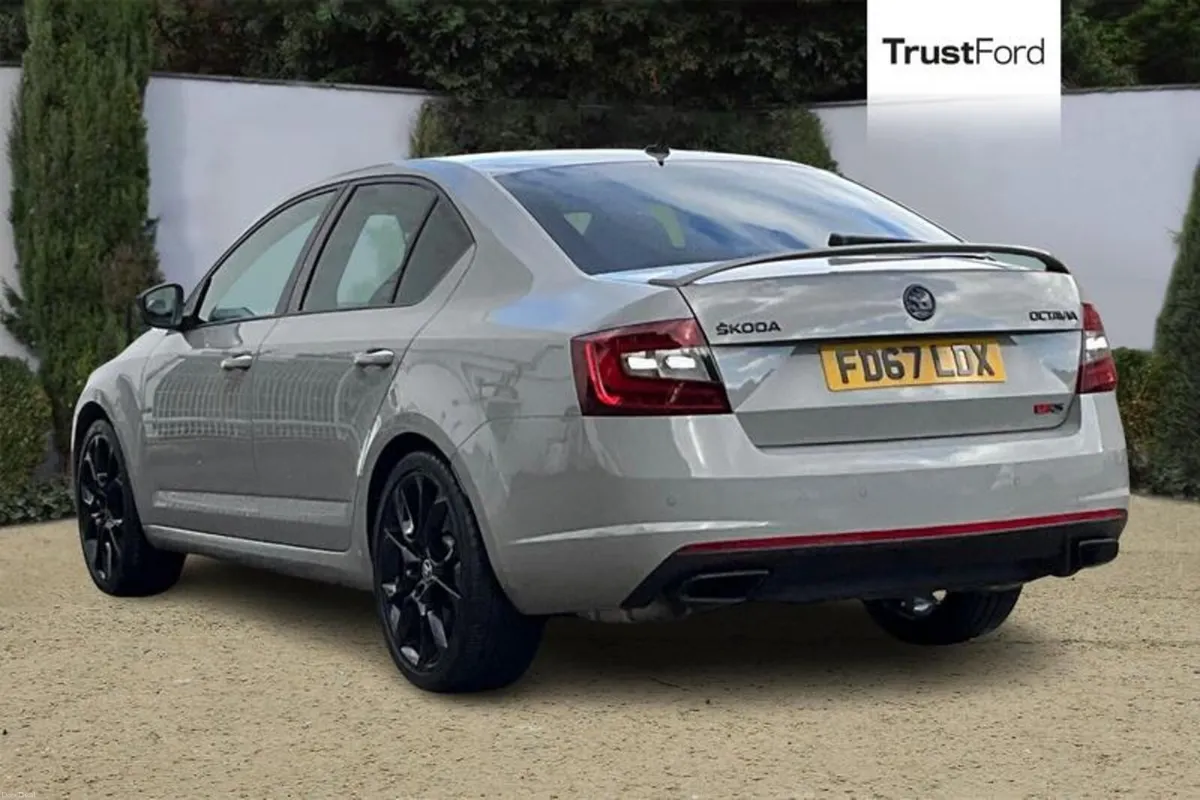 Skoda Octavia 2.0 TSI 245 vRS 5dr - Image 2