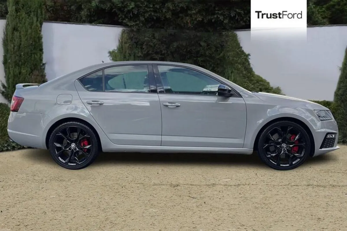 Skoda Octavia 2.0 TSI 245 vRS 5dr - Image 3
