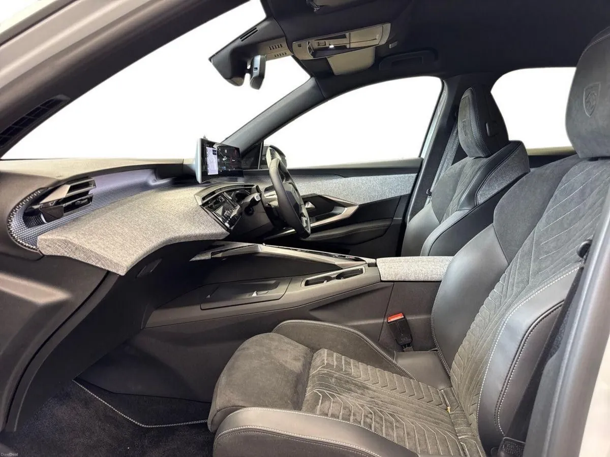 Peugeot 3008 BEV GT EXEC LINE *MASSAGE SEATS* € PE - Image 2