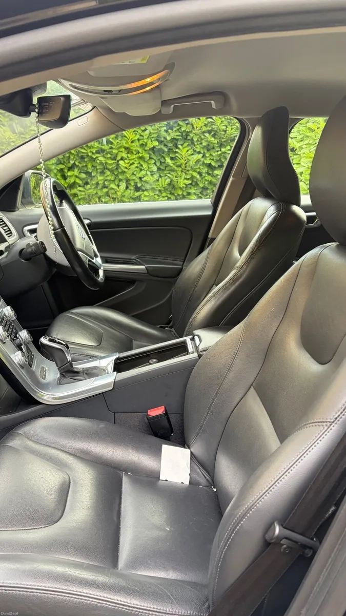 Volvo V60 2016 - Image 4