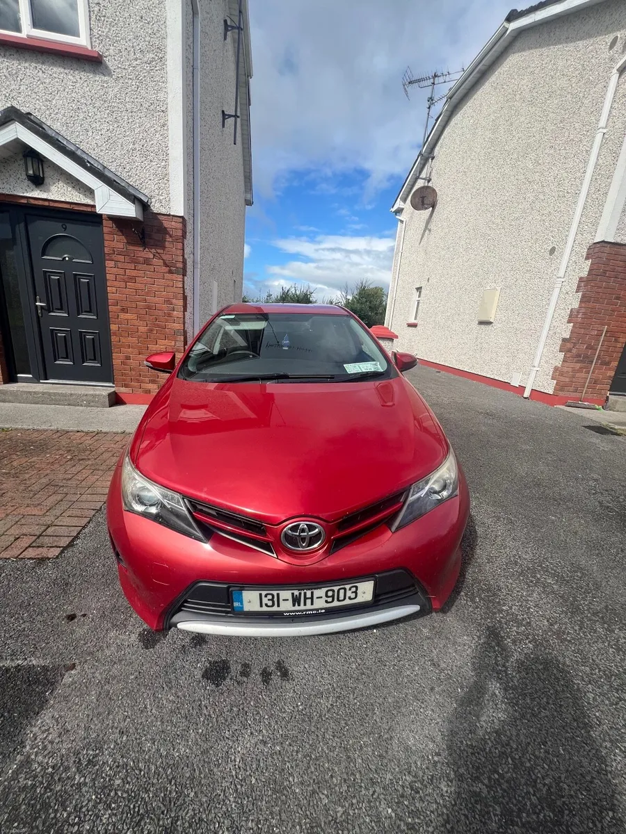 Toyota Auris 2013 - Image 5