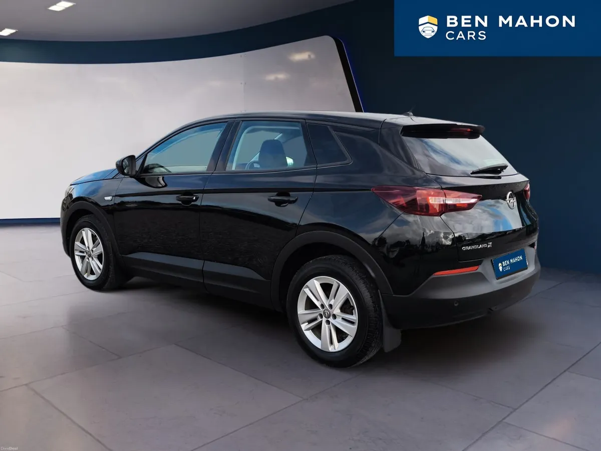 Opel Grandland X 2021 - Image 3