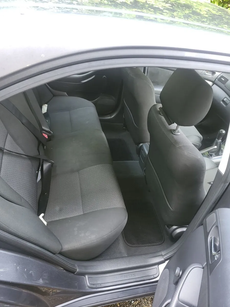 Toyota Avensis 2008 - Image 5