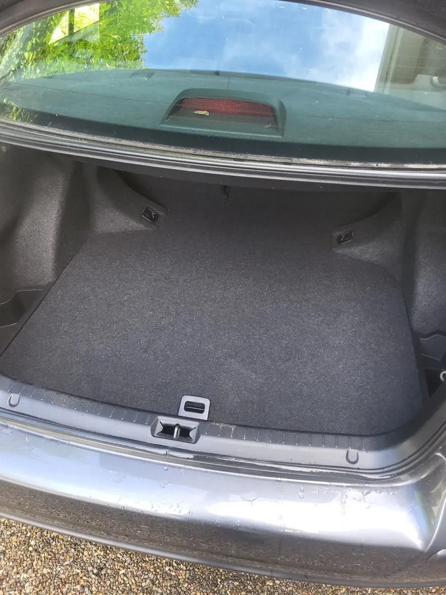 Toyota Avensis 2008 - Image 6
