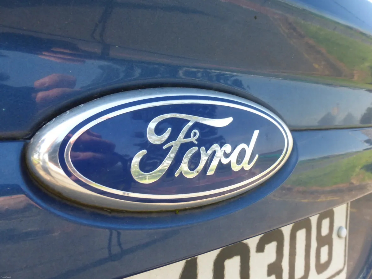 Ford Focus 2010 - Image 5