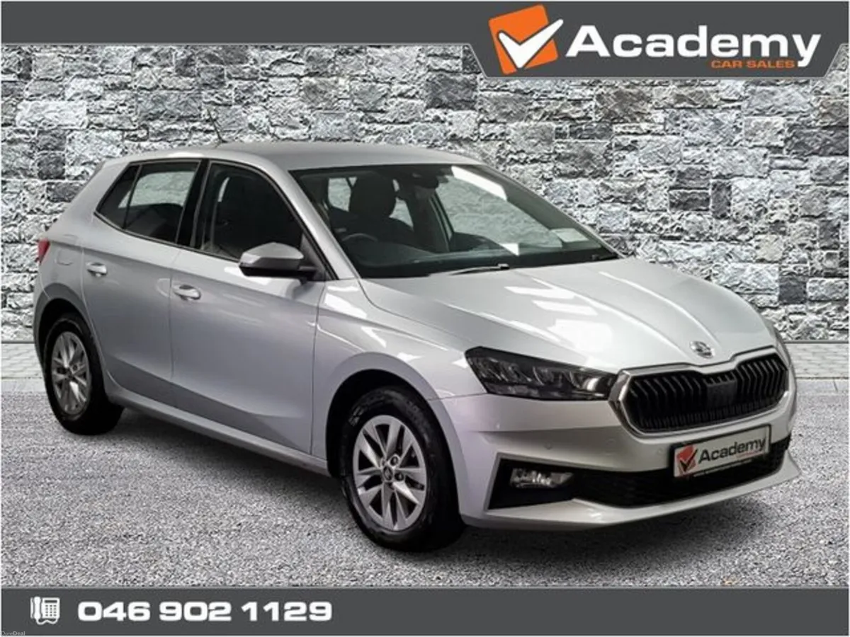 Skoda Fabia SELECTION**FRESH STOCK** - Image 1
