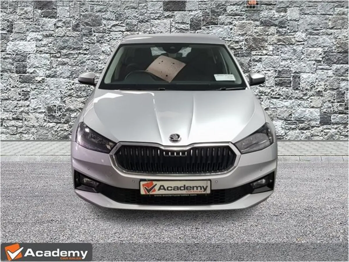 Skoda Fabia SELECTION**FRESH STOCK** - Image 5