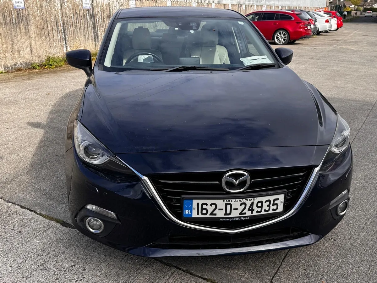 16 Mazda 3 2.2d top spec low mileage NCT 08/28 - Image 2