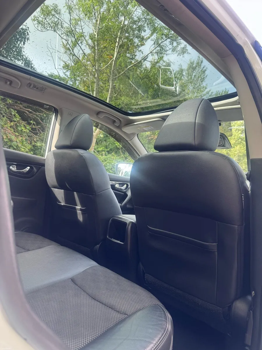 Nissan Qashqai TOP SPEC - Image 6
