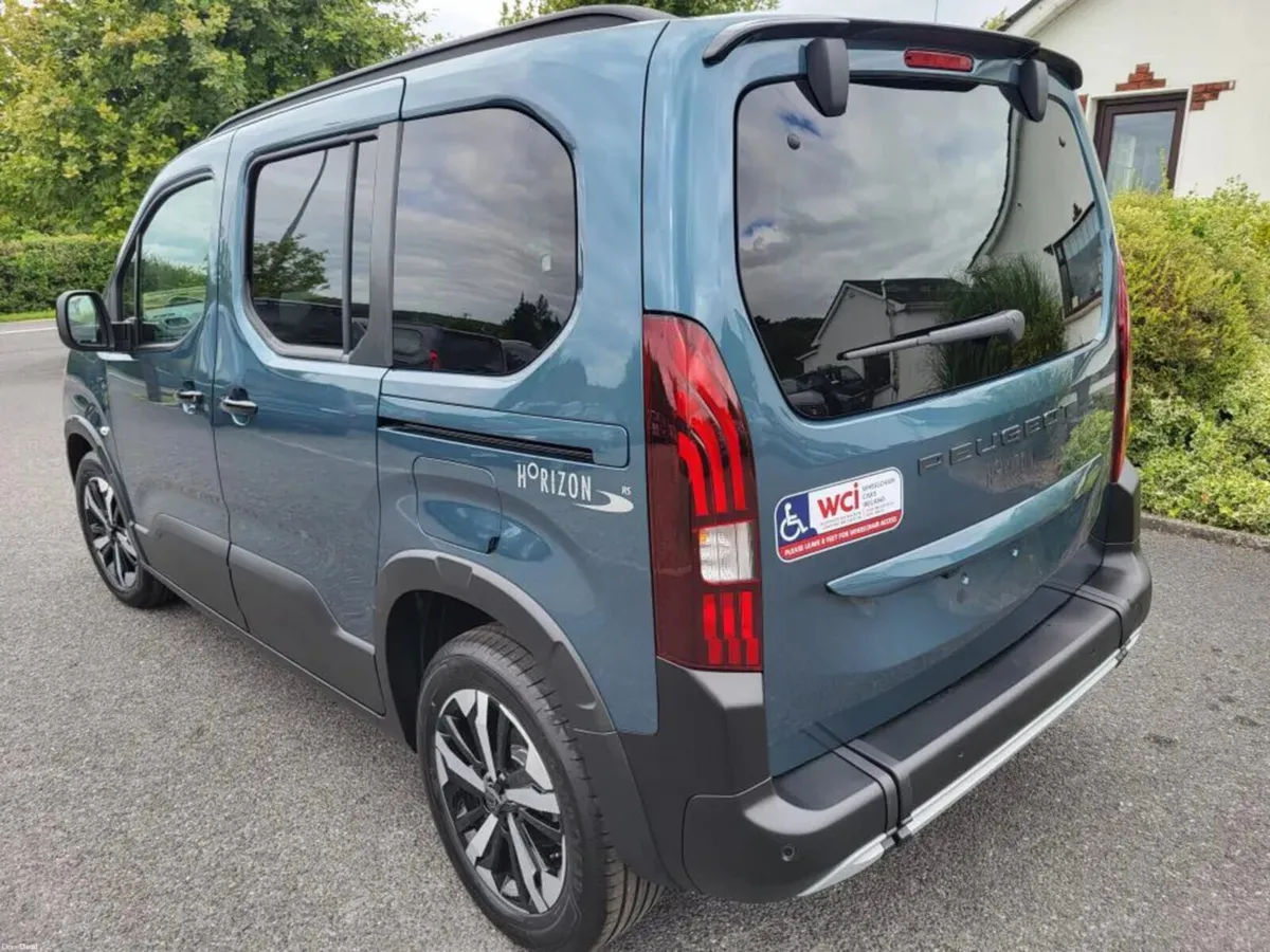 Wheelchair Accessible Peugeot Rifter - Image 6