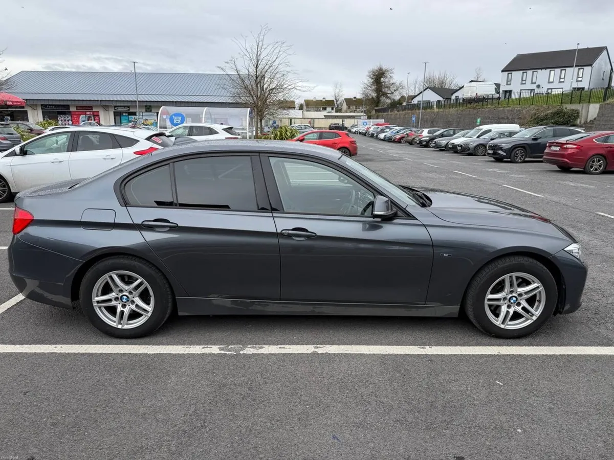 BMW 320d low mileage automatic - Image 4