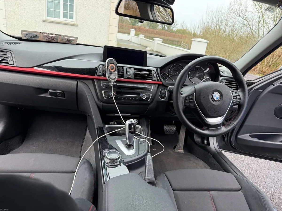 BMW 320d low mileage automatic - Image 6