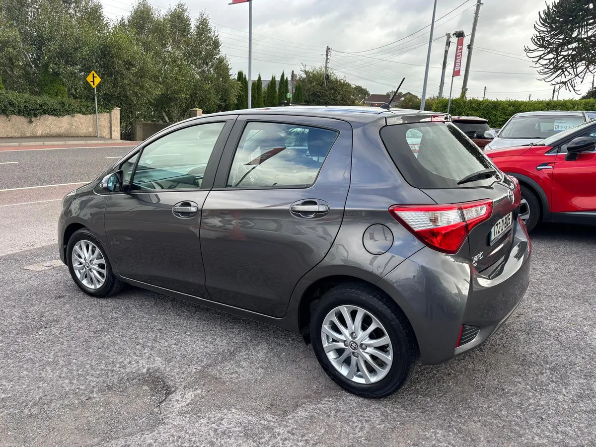 Toyota Yaris 2017  PETROL  LUNA  1.0 - Image 3