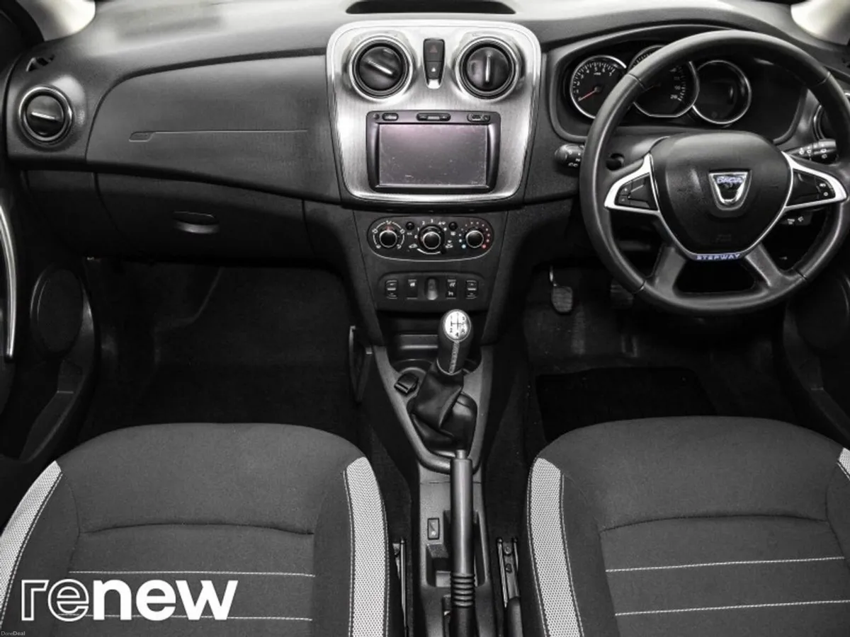Dacia Sandero Stepway Blue dCi 95 STEPWAY Alternat - Image 2