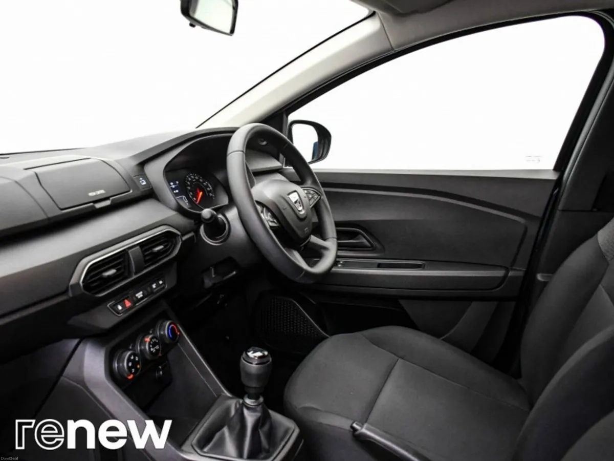 Dacia Sandero SCe 65 Essential - Image 5