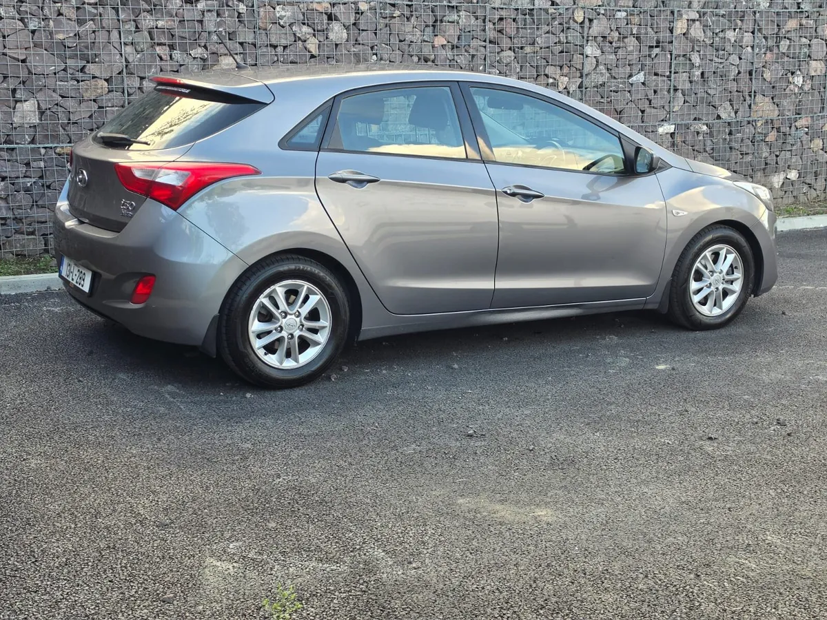 HYUNDAI I30 1.4 PETROL,NEW NCT 2027, LOW KMS. - Image 4