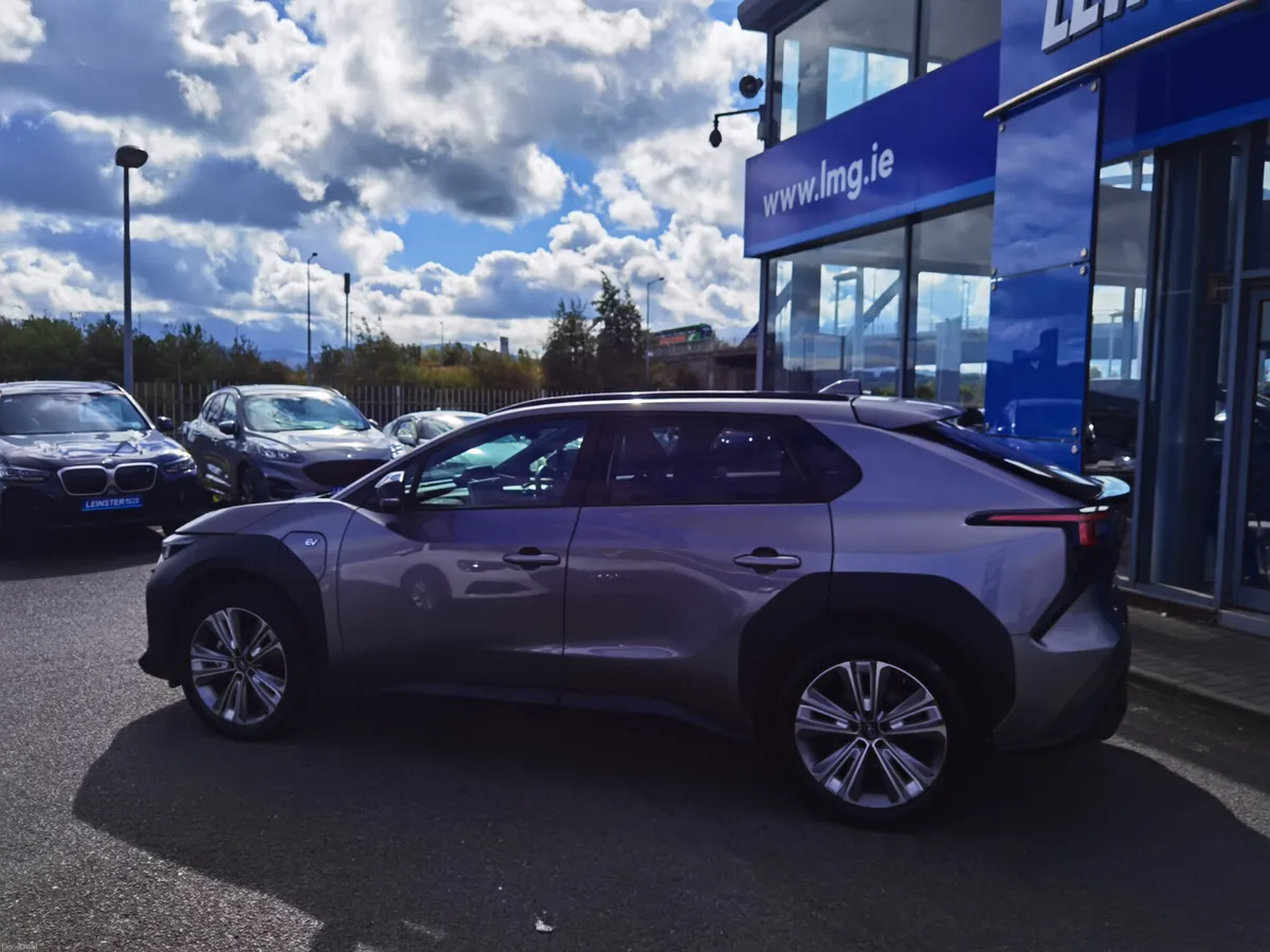 Subaru Solterra TOURING EV AWD 2023 - Image 6