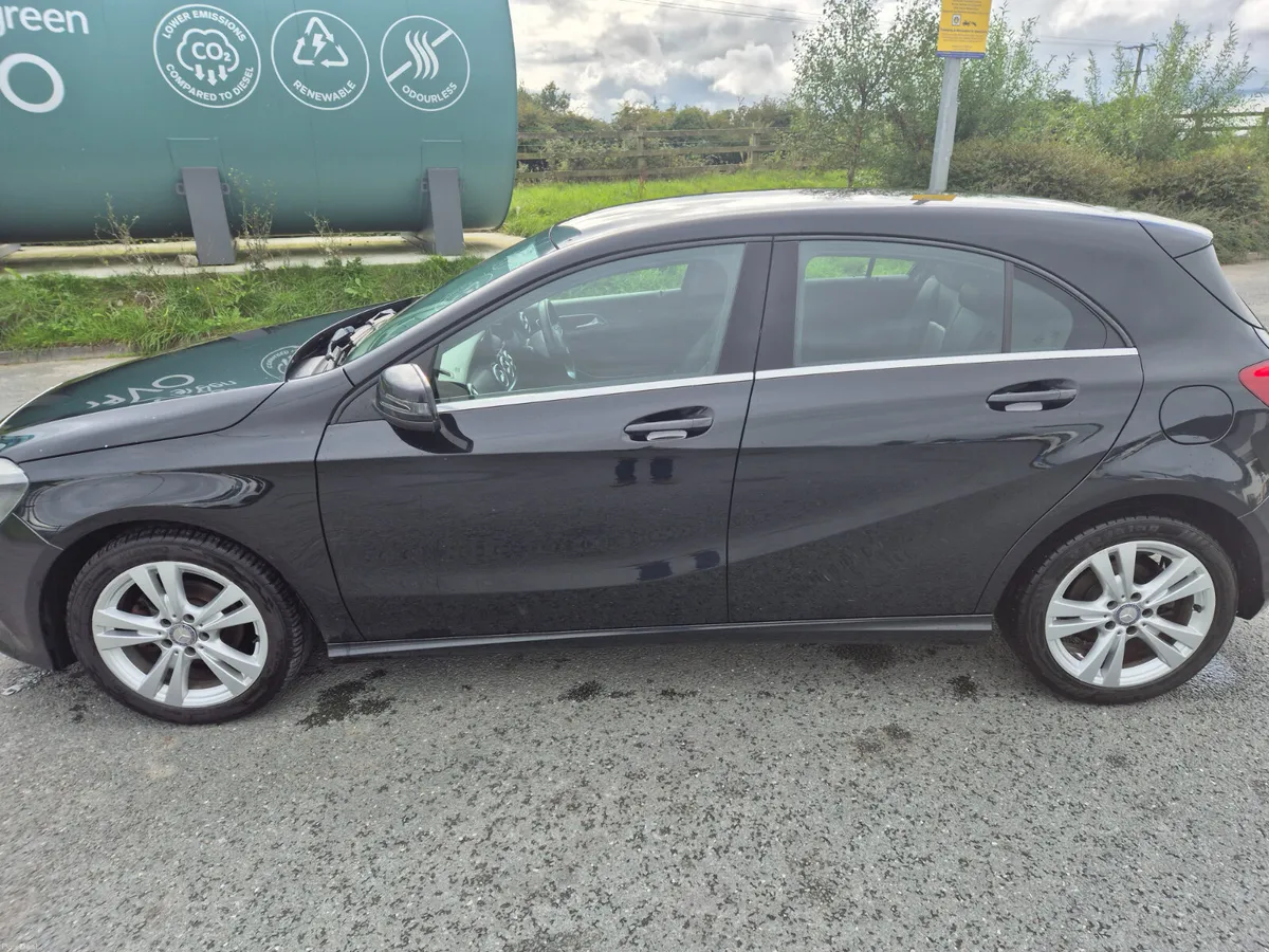 Mercedes-Benz A180 Diesel, Manual. 2016 - Image 4